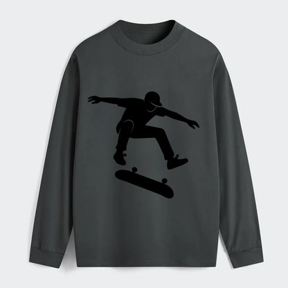 Skateboarder doing kickflip trick - Classic Long Sleeve Shirt - Gray