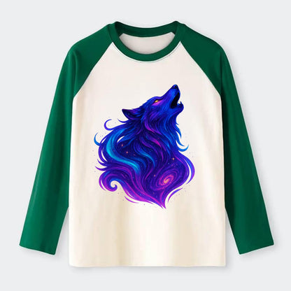 Noble wolf with flowing fur that transforms into aurora borealis - Raglan Long Sleeve T-Shirt - Green