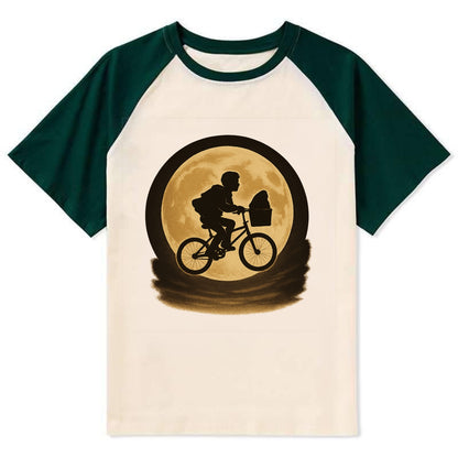 boy with bicycle flying across full moon with silhouette - Contrast Raglan T-shirt - Green