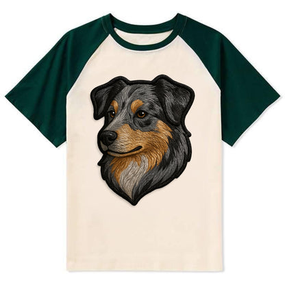 Australian Shepherd - Modern merle patte - Contrast Raglan T-shirt - Green