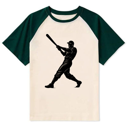 Baseball batter in full swing - Contrast Raglan T-shirt - Green