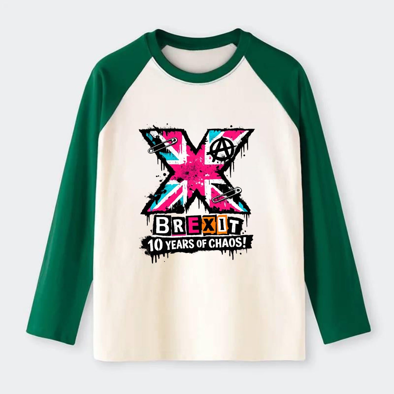 X YEARS | Roman numeral X massive | Union Jack fill pattern | Bold - Raglan Long Sleeve T-Shirt - Green