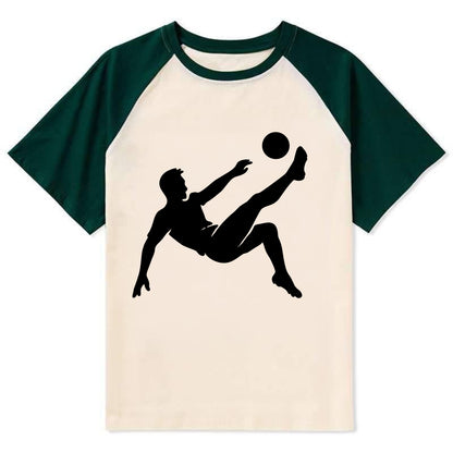 Soccer player kicking ball mid-air - Contrast Raglan T-shirt - Green