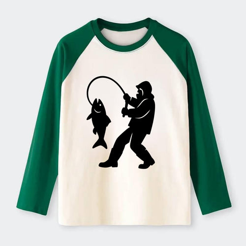 Alaskan fisherman hauling catch - Raglan Long Sleeve T-Shirt