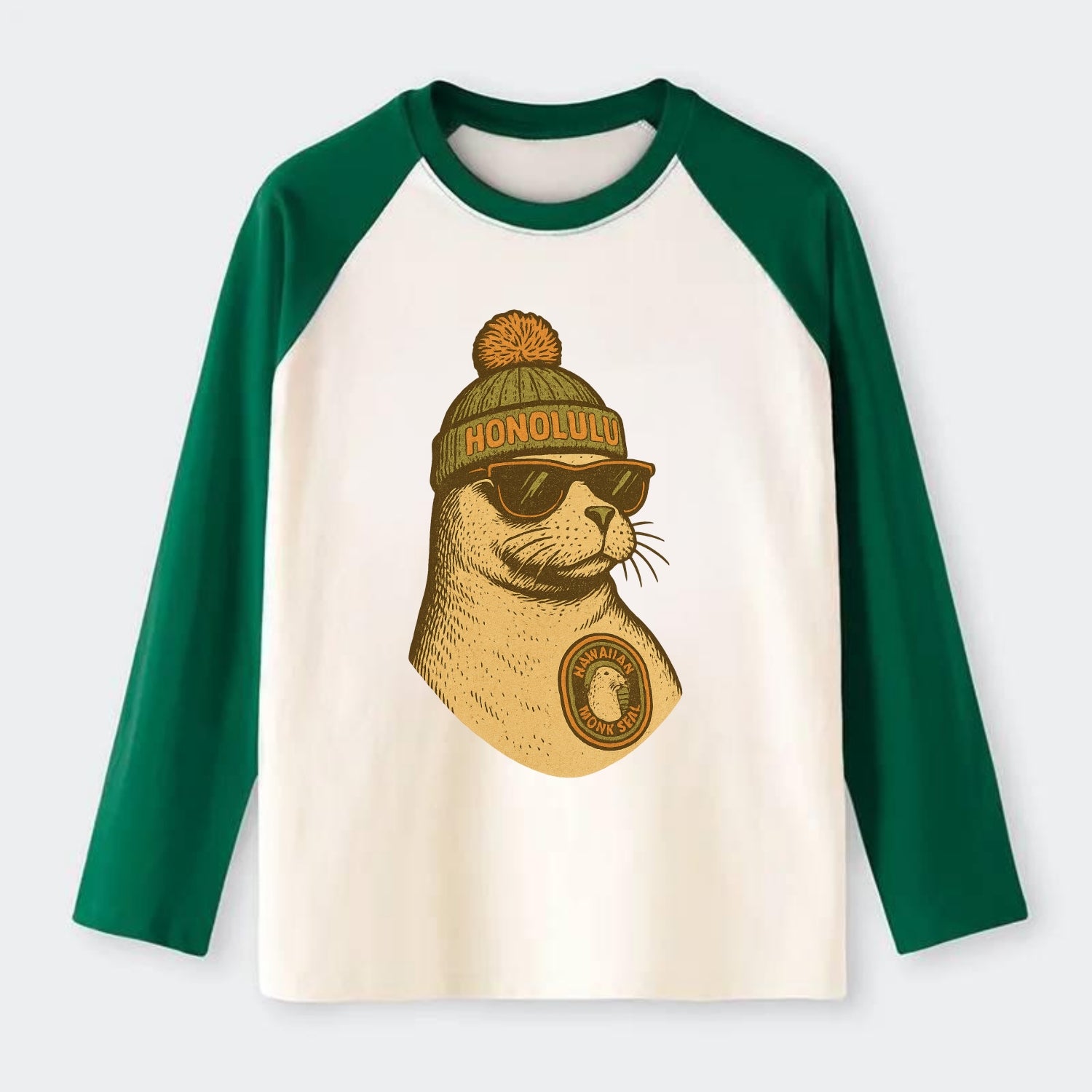 Hawaii Monk Seal wearing Honolulu beanie with pom pom and wayfarer - Raglan Long Sleeve T-Shirt - Green