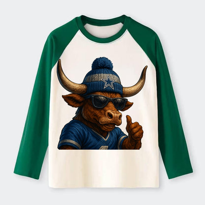 Texas Longhorn wearing Cowboys silver and blue beanie with star and - Raglan Long Sleeve T-Shirt - Green