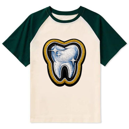 DENTAL TOOTH - molar with sparkle in white and blue , dentist - Contrast Raglan T-shirt - Green