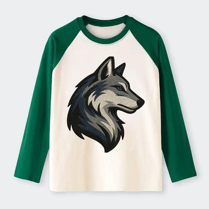 Lone Wolf Wanderer  - Raglan Long Sleeve T-Shirt - Green
