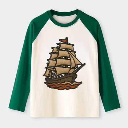 Sailing Ship  - Raglan Long Sleeve T-Shirt - Green