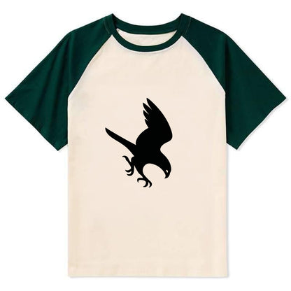 Hawk diving for prey - Contrast Raglan T-shirt - Green