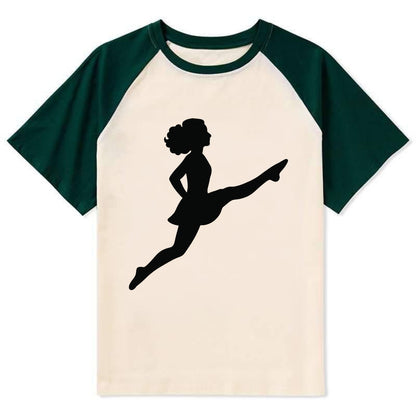 Irish step dancer Riverdance leap - Contrast Raglan T-shirt - Green