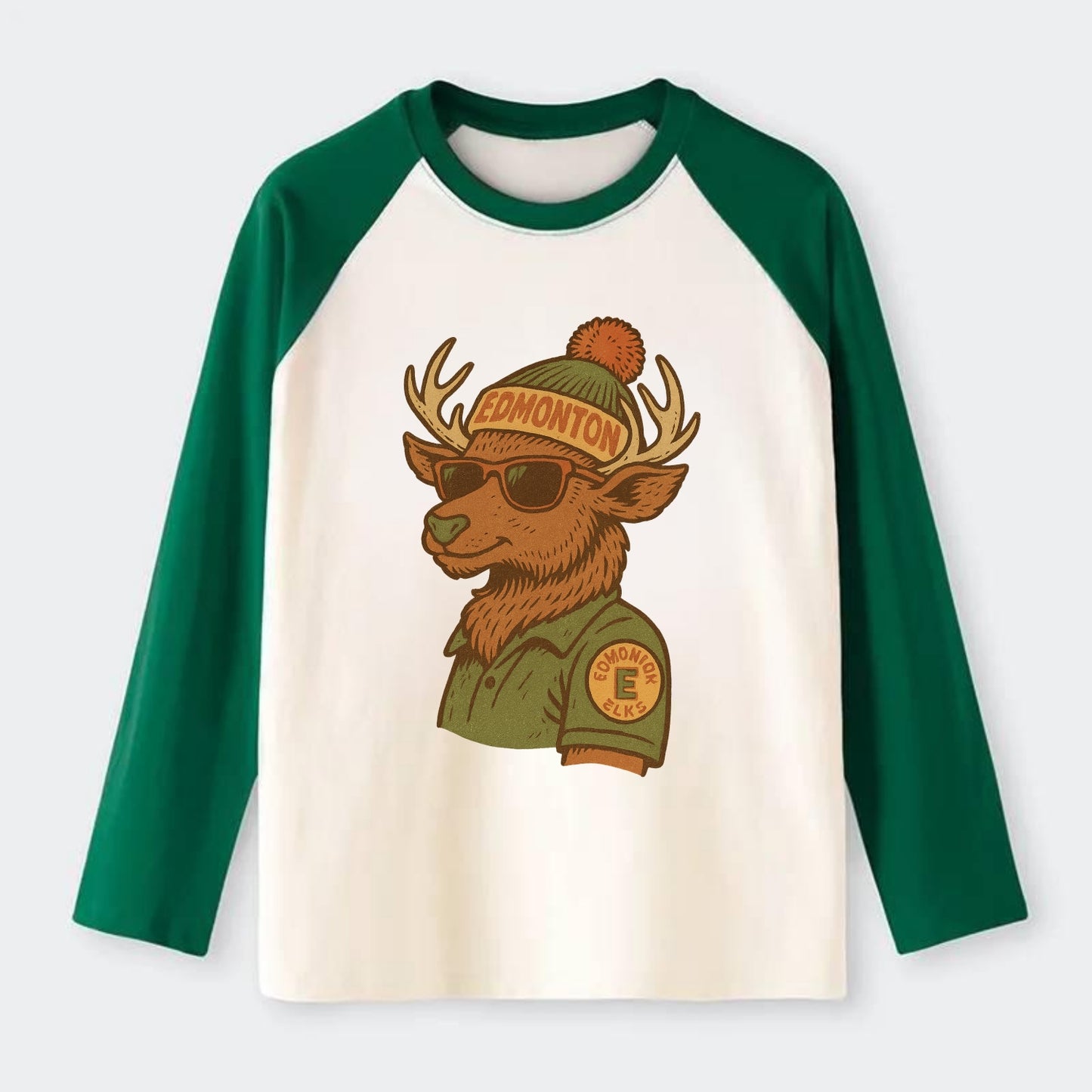 Edmonton Elk wearing Edmonton beanie wit - Raglan Long Sleeve T-Shirt - Green