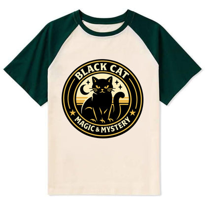Midnight Prowler Emblem - Contrast Raglan T-shirt - Green