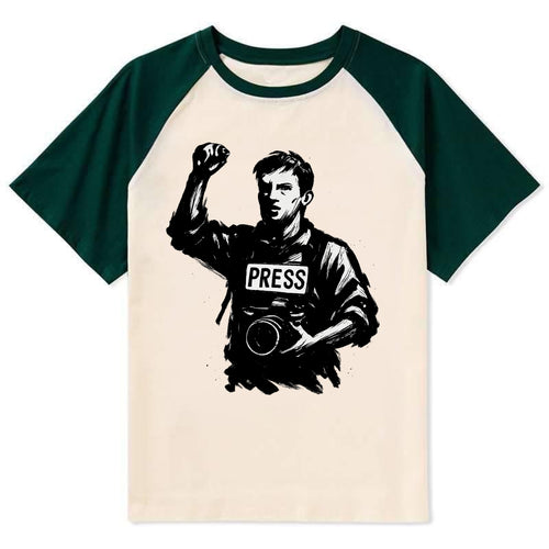 Journalist with camera - press freedom ink painting - Contrast Raglan T-shirt