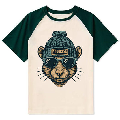 NYC Rat wearing Brooklyn beanie with pom pom and wayfarer sunglasses - Contrast Raglan T-shirt - Green