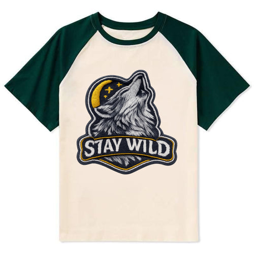 STAY WILD - wolf with text in gray , free spirit - Contrast Raglan T-shirt