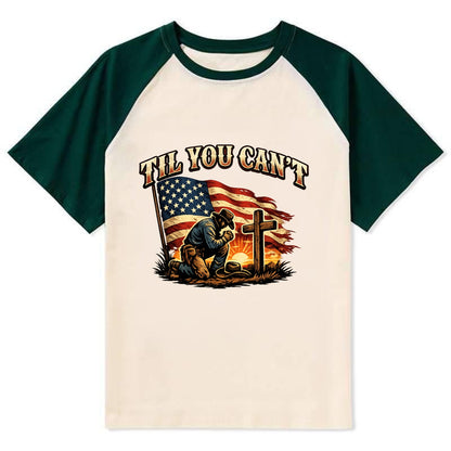 Til You Cant - Praying Cowboy - Contrast Raglan T-shirt - Green