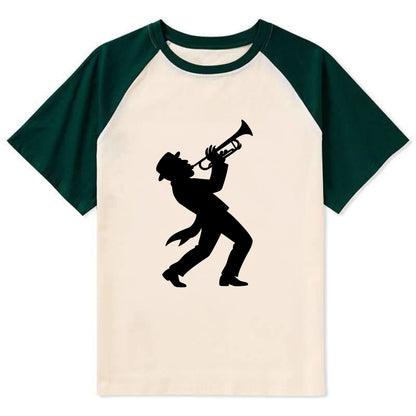 Trumpet player hitting high note - Contrast Raglan T-shirt - Green