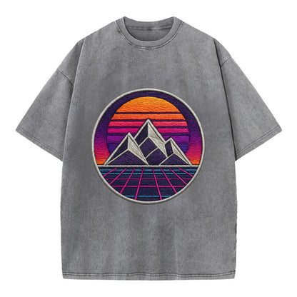 Retrowave Mountains - Vintage T-shirt - Grey
