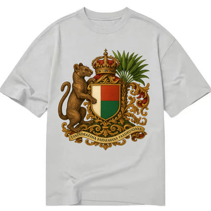 Madagascar Fossa Hunter  - Classic T-shirt - Grey