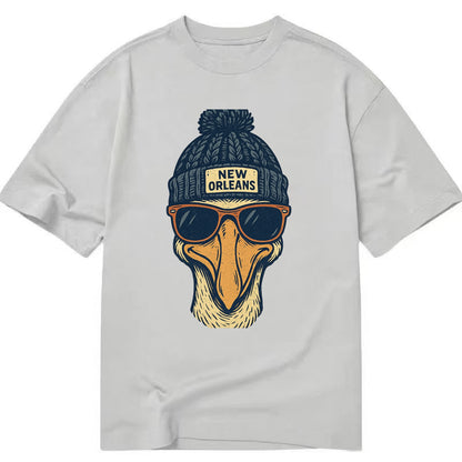 New Orleans Pelican wearing New Orleans beanie with pom pom and wayfarer - Classic T-shirt - Grey