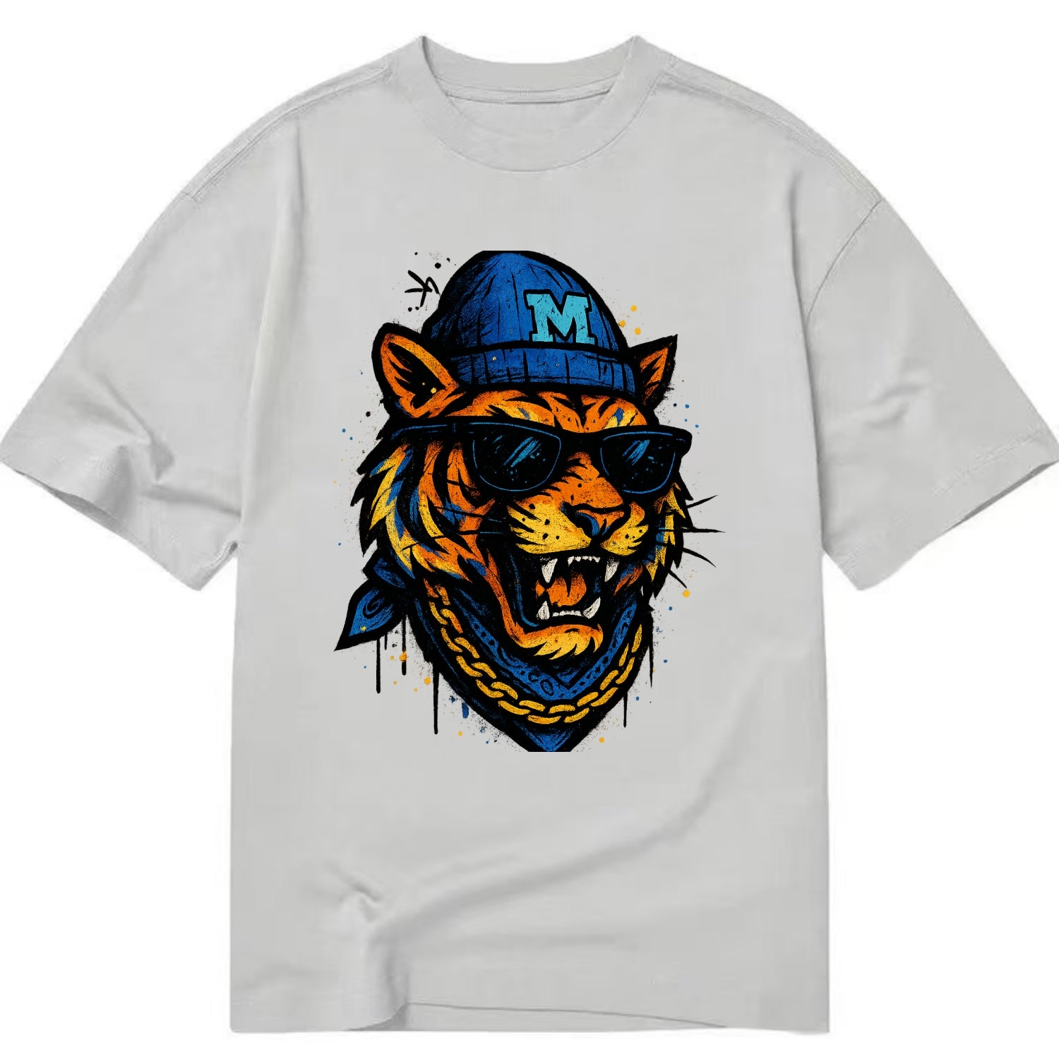 Memphis Tiger wearing Memphis beanie with M patch - Classic T-shirt - Grey