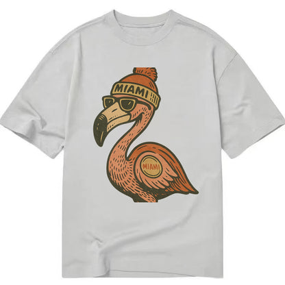 Miami Flamingo wearing Miami beanie with pom pom and wayfarer sunglasses - Classic T-shirt - Grey