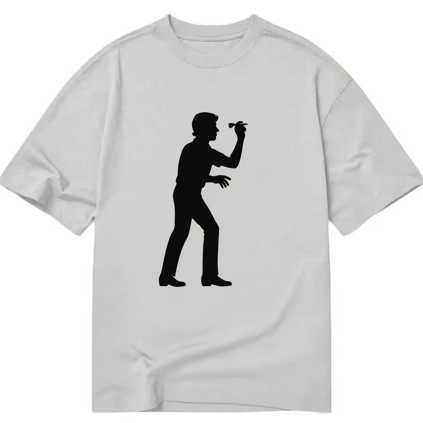 Darts player in throwing stance - Classic T-shirt - Grey