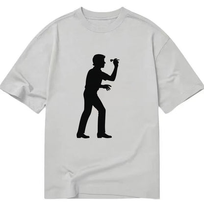 Darts player in throwing stance - Classic T-shirt - Grey