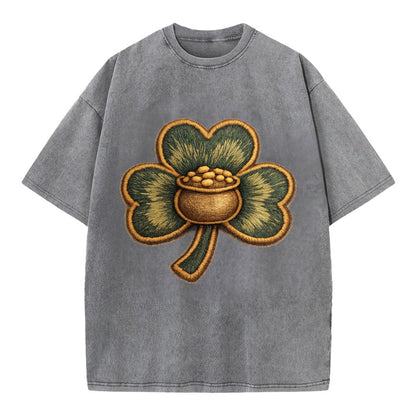 ST PATRICKS CLOVER - lucky clover with gold in green and gold , Irish luck - Vintage T-shirt - Grey