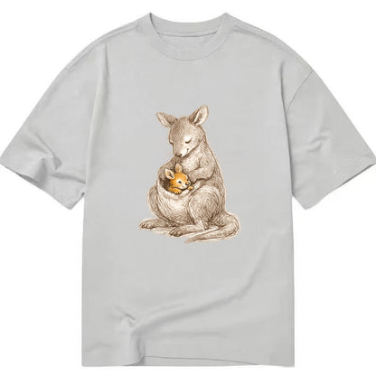 MOTHER'S POUCH | Kangaroo maternal embrace | Joey safe inside | Protective love | - Classic T-shirt - Grey