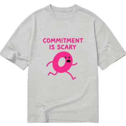 COMMITMENT IS SCARY | Terrified ring running away - Classic T-shirt - Grey