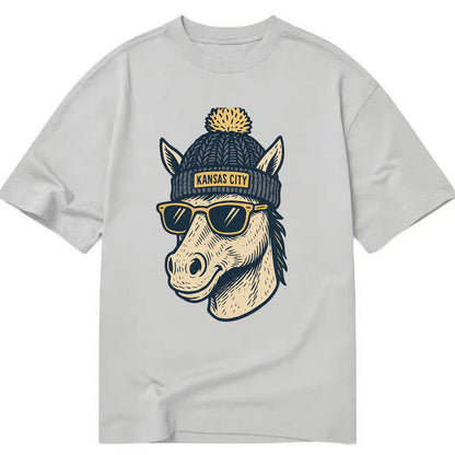 Missouri Mule wearing Kansas City beanie with pom pom and wayfarer sunglasses - Classic T-shirt - Grey