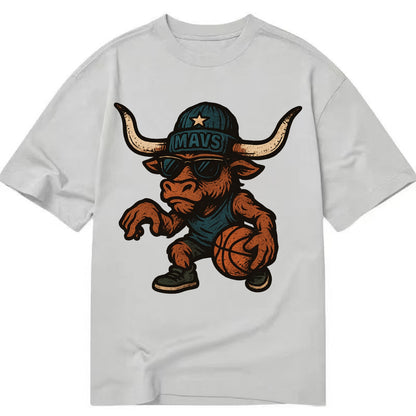 Texas Longhorn wearing Mavs beanie with lone star patch and wayfarer sunglasses - Classic T-shirt - Grey