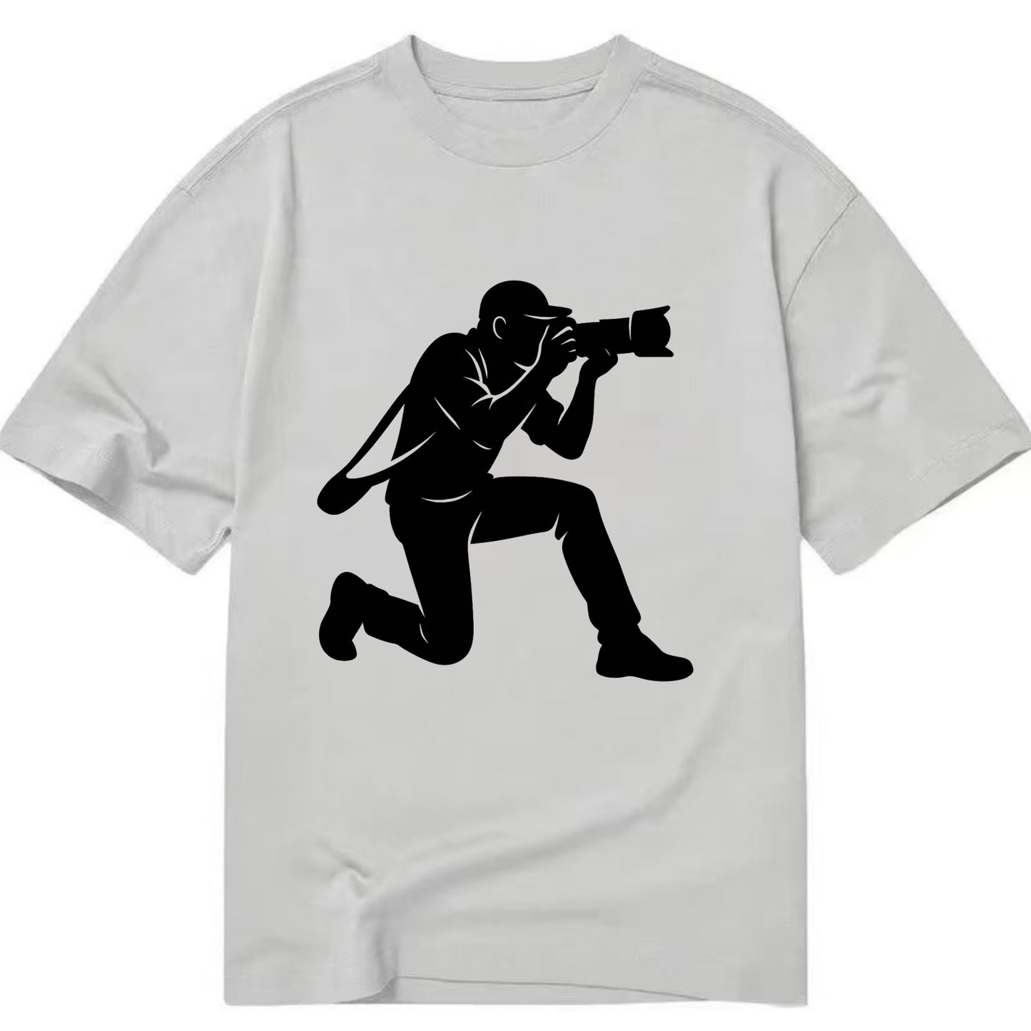 Photographer capturing perfect shot - Classic T-shirt - Grey