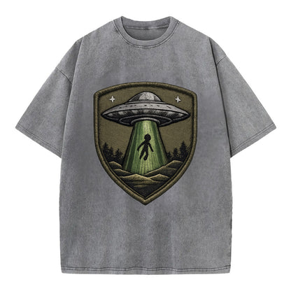 UFO ALIEN - flying saucer with beam in silver and green , extraterrestrial - Vintage T-shirt - Grey