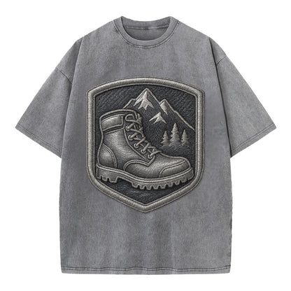 Hiking boots with mountain peak - hiker pride - Vintage T-shirt - Grey