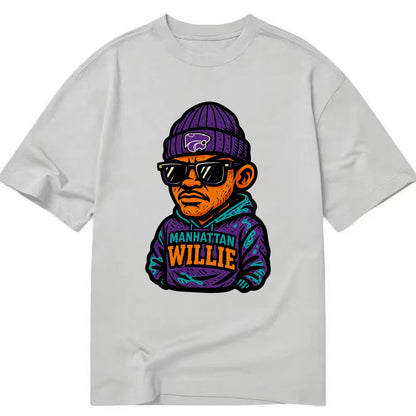 Manhattan Willie wearing Kansas State beanie with powercat patch - Classic T-shirt - Grey