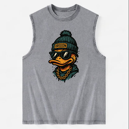 Eugene Duck wearing Oregon beanie with p - Vintage Washed Tank - Grey