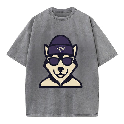 Seattle Husky wearing Washington beanie with W patch - Vintage T-shirt - Grey