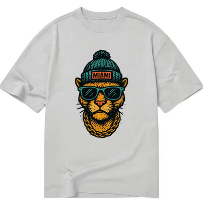 Florida Panther wearing Miami beanie with pom pom and wayfarer sunglasses - Classic T-shirt - Grey