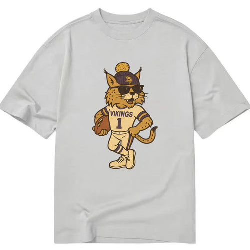 Minneapolis Lynx wearing Vikings beanie with Norse patch and wayfarer sunglasses - Classic T-shirt