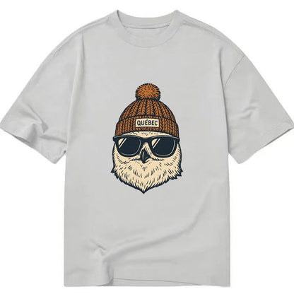 Quebec City Snowy Owl wearing Quebec beanie with pom pom and wayfarer sunglasses - Classic T-shirt - Grey
