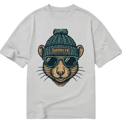 NYC Rat wearing Brooklyn beanie with pom pom and wayfarer sunglasses - Classic T-shirt - Grey
