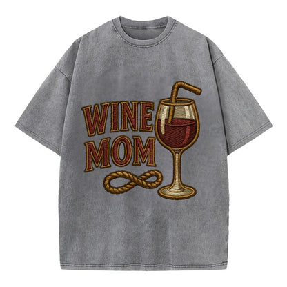 Wine Mom  - Vintage T-shirt - Grey