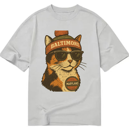 Maryland Calico Cat wearing Baltimore beanie with pom pom and wayfarer sunglasses - Classic T-shirt - Grey