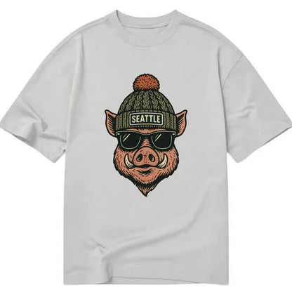 Washington Hog wearing Seattle beanie with pom pom and wayfarer sunglasses - Classic T-shirt - Grey