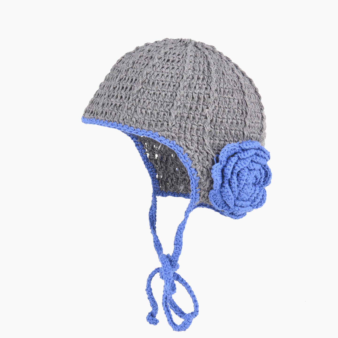 Hand-Knit Floral Beret: Cozy Retro Winter Hat