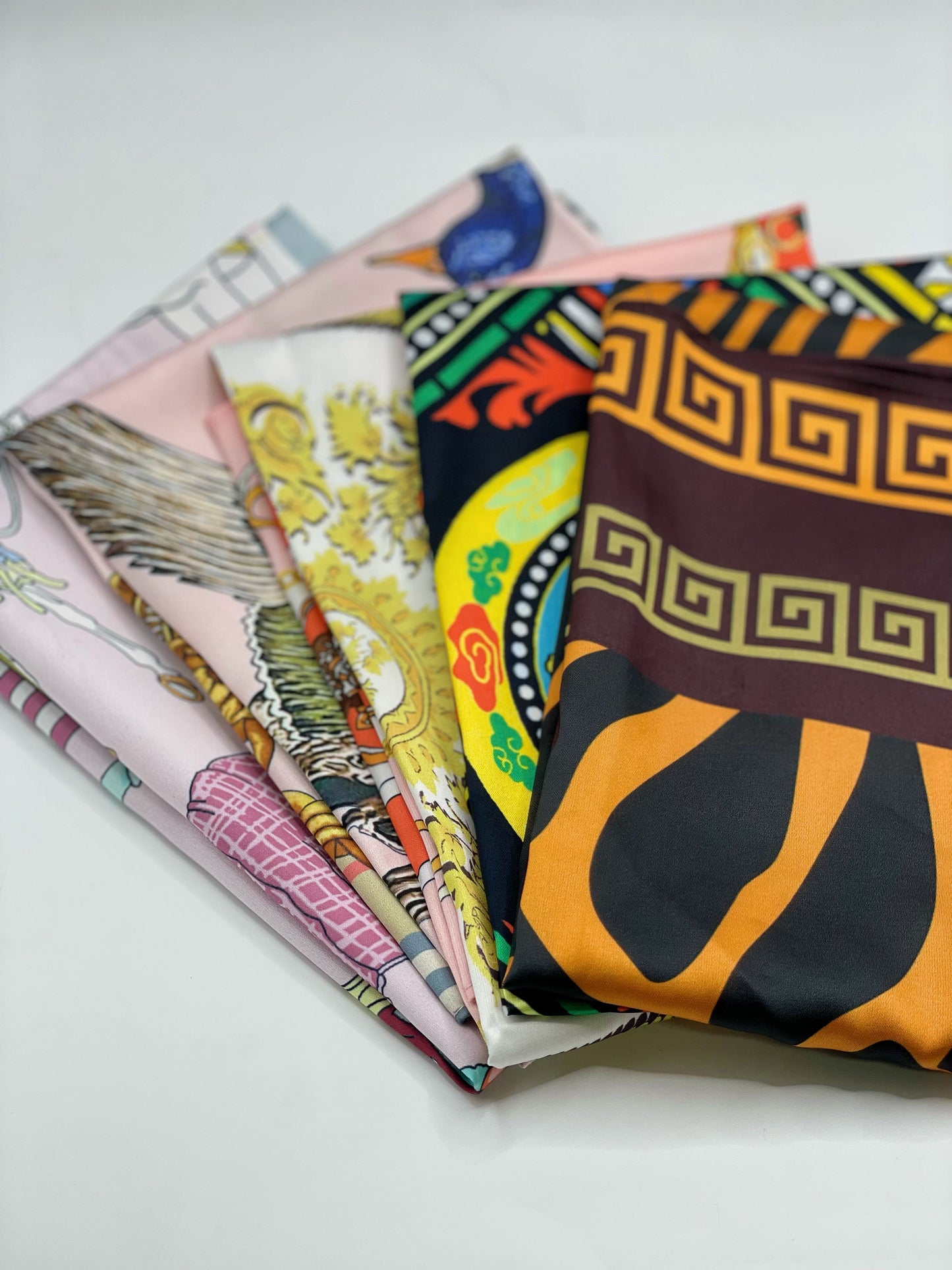Silk Scarf, Printed Square Silk Twill Bandana, High-End Luxury Mulberry Silk Small Square Scarf for Packaging & Fashion