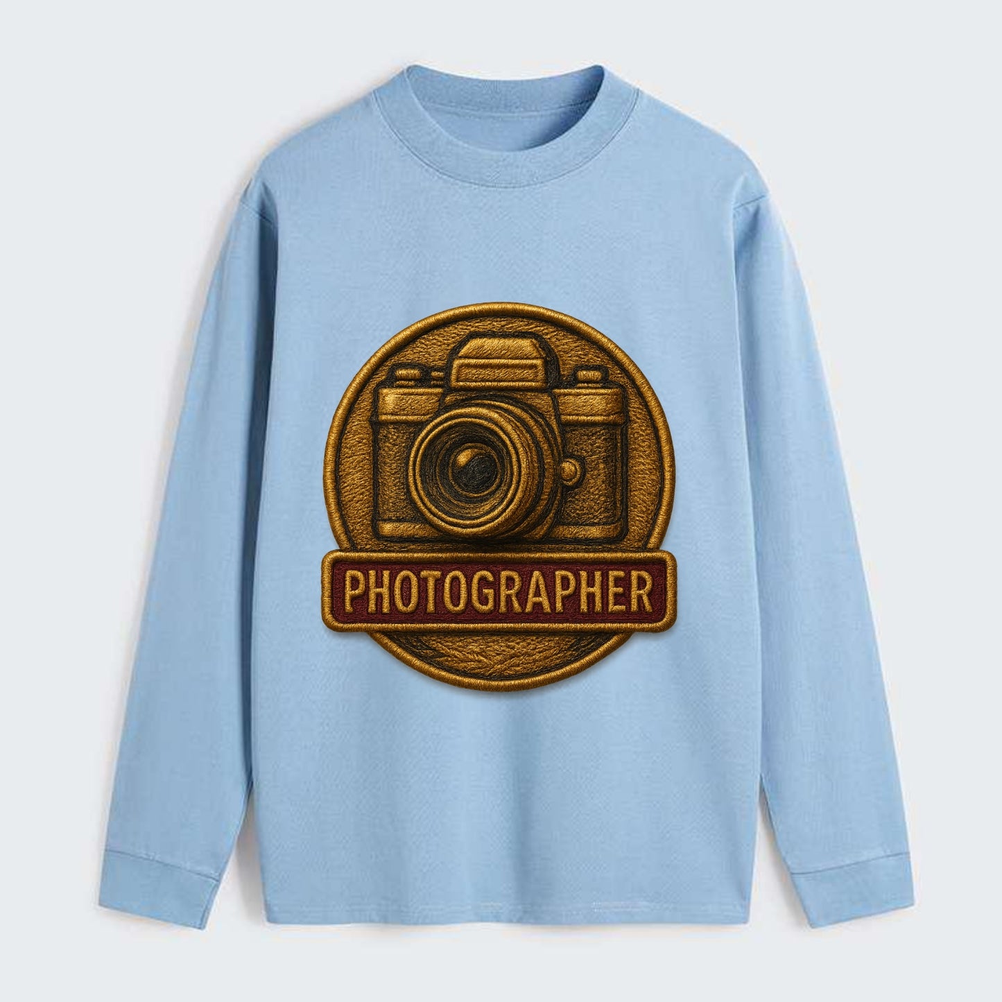 Camera with vintage lens - photographer badge - Classic Long Sleeve Shirt - Light Blue